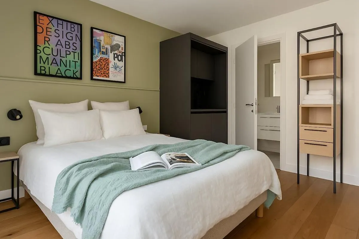 Paris Studio With View Of Montmartre location